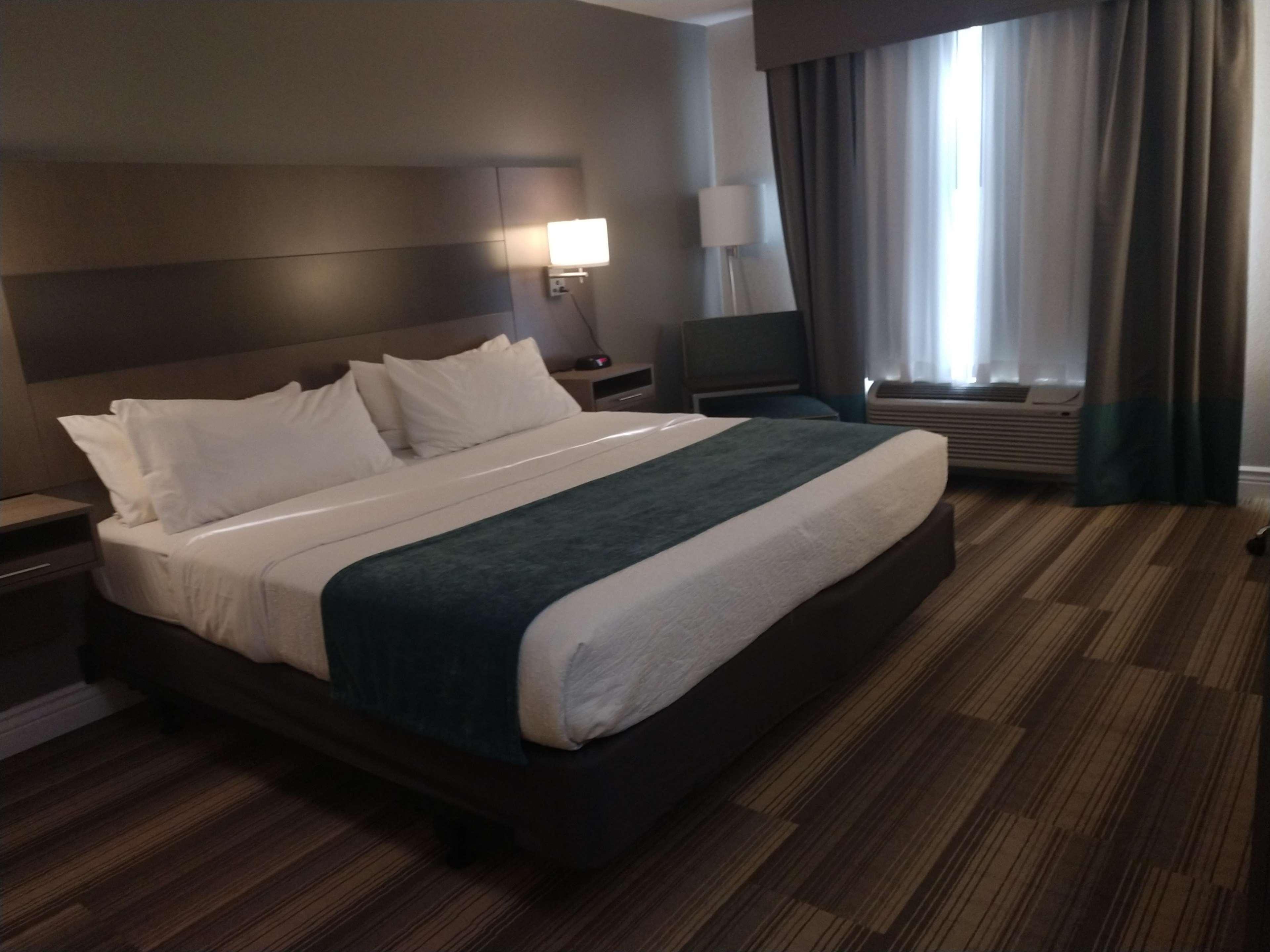 Best Western Casula Motor Inn Extérieur photo